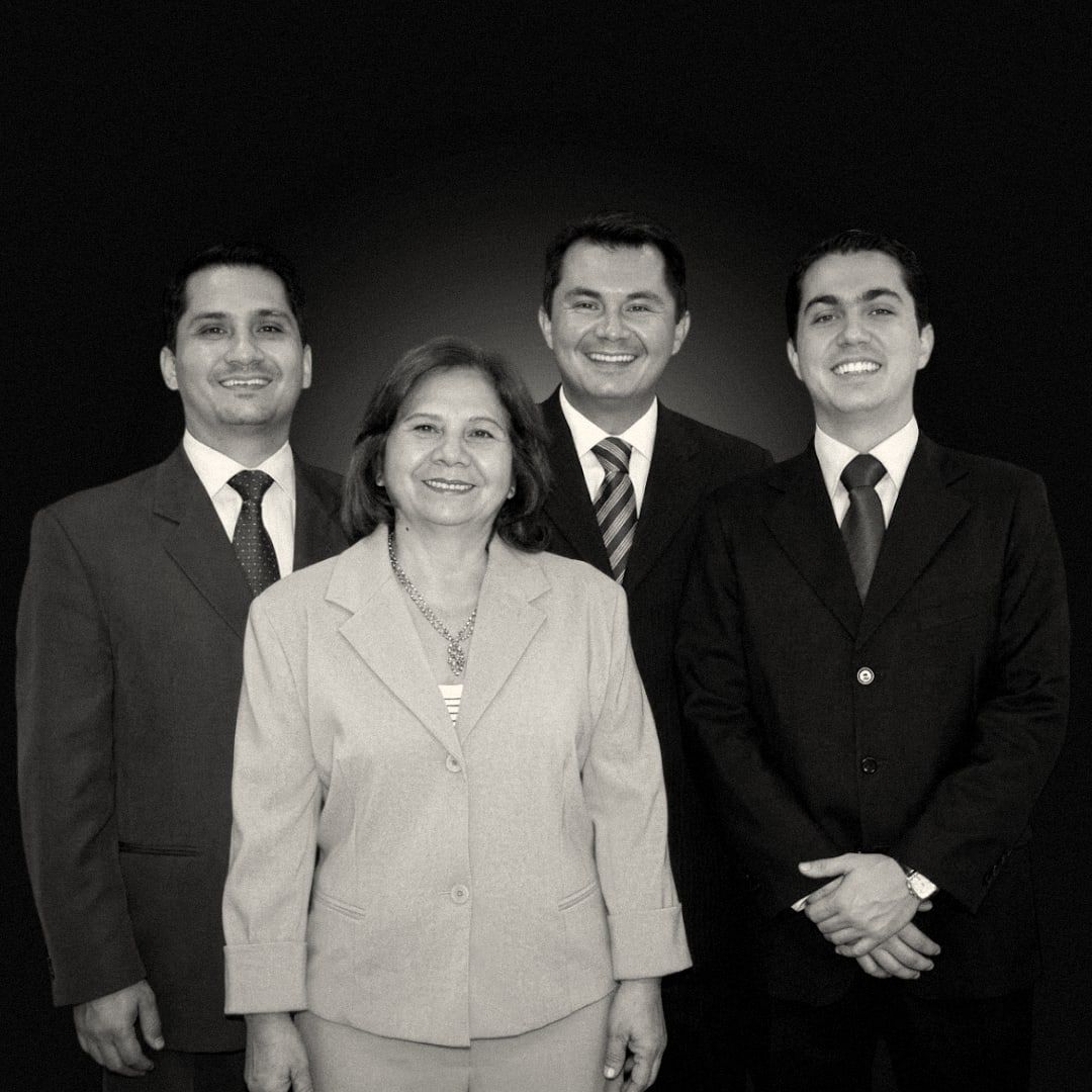 Os quatro sócios do Escritório Modelo em foto de arquivo, em preto e branco
